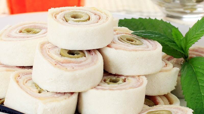 Tartine con prosciutto cotto e crema alle erbe_16_9(0)